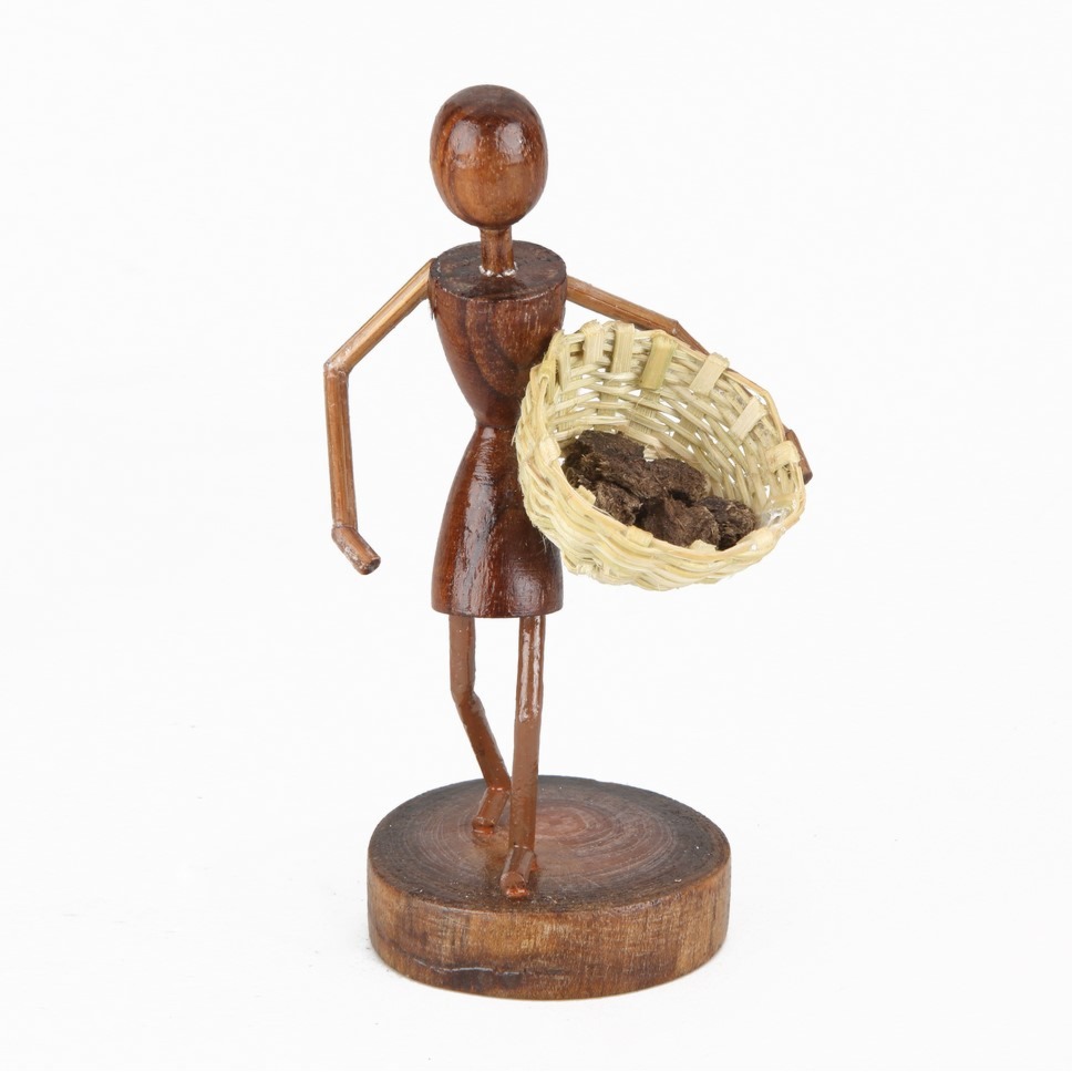 Wooden Statue (working Woman) - top_view