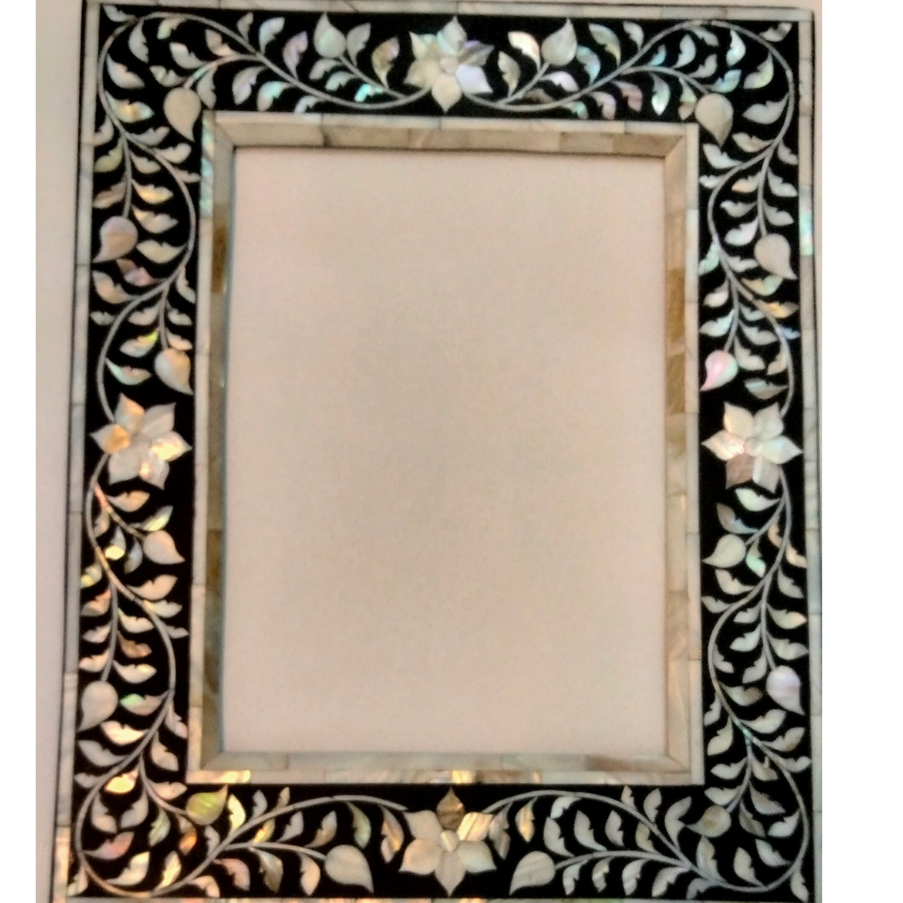 Glass Inlay Frame - top_view