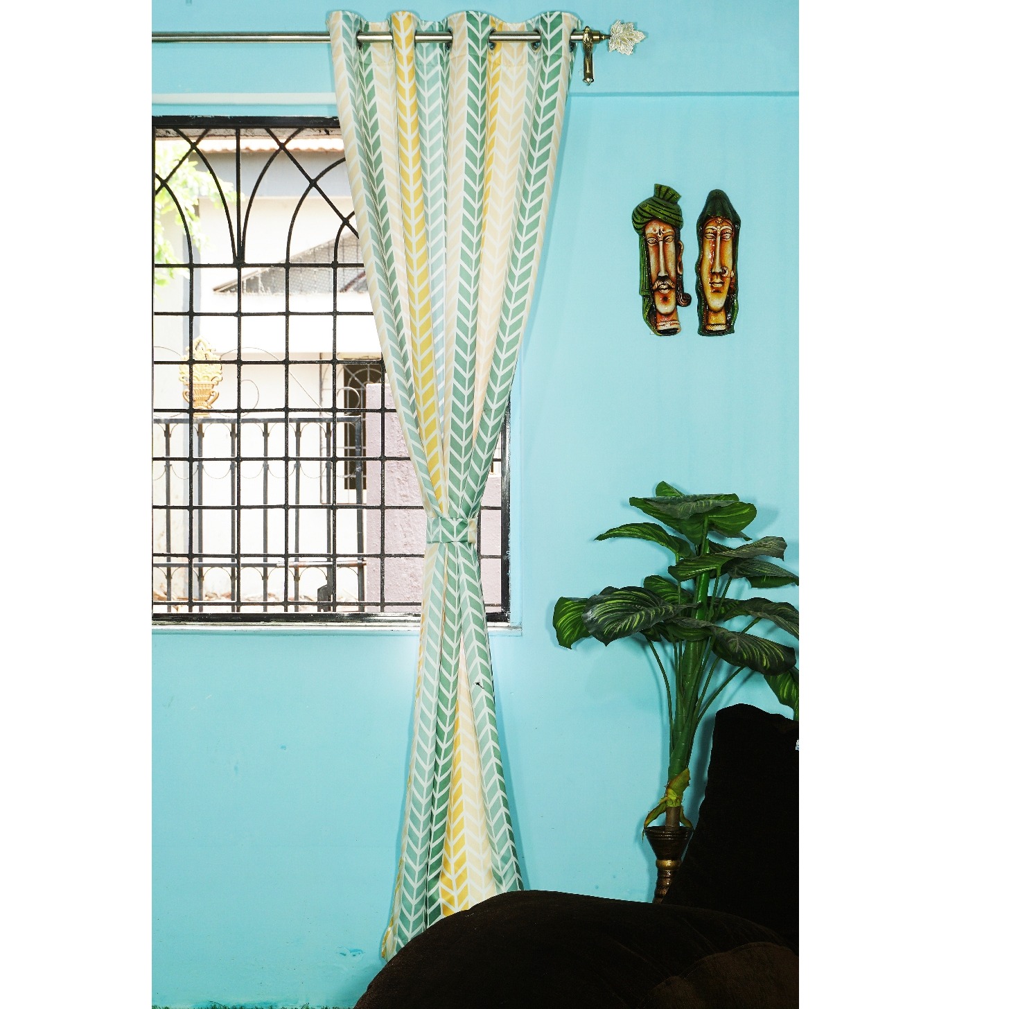 Arrow Design Long Window Single Curtain (Green & Yellow)