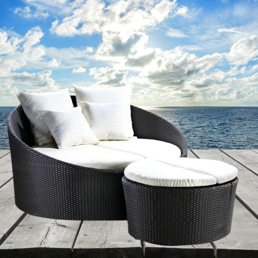 Damask Round Sofa Daybed Set